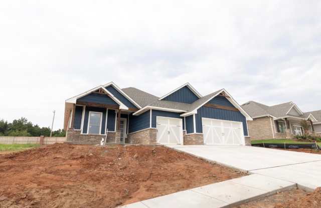 4 Bedroom 2 Bathroom 3 Car Garage Home in Edmond School District Gallery 3