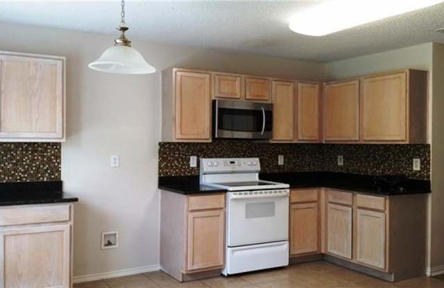 2305 bradford pear Gallery 3