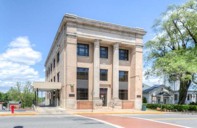 113 W Main Street - 2nd Floor - 113 W Main St, Orange, VA 22960