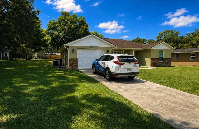 No carpet - open concept - WON'T LAST! Gallery 3