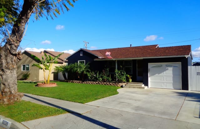 9228 Mills Ave - 9228 Mills Avenue, Whittier, CA 90603