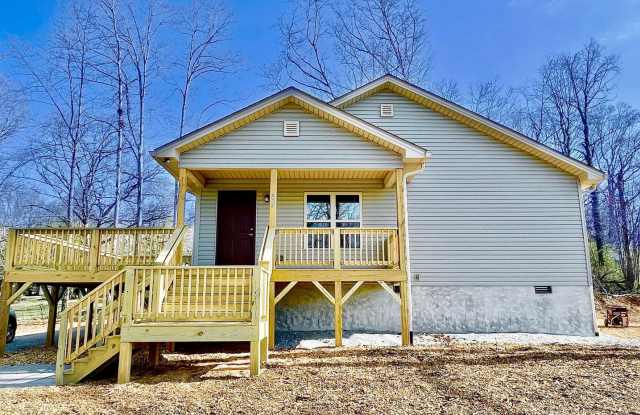 GORGEOUS NEW CONSTRUCTION IN HENDERSONVILLE photos photos