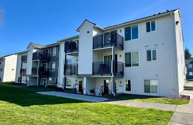 4244 Wintergreen Circle #170 - 1 bedroom condo plus den/office in Cordata! photos photos