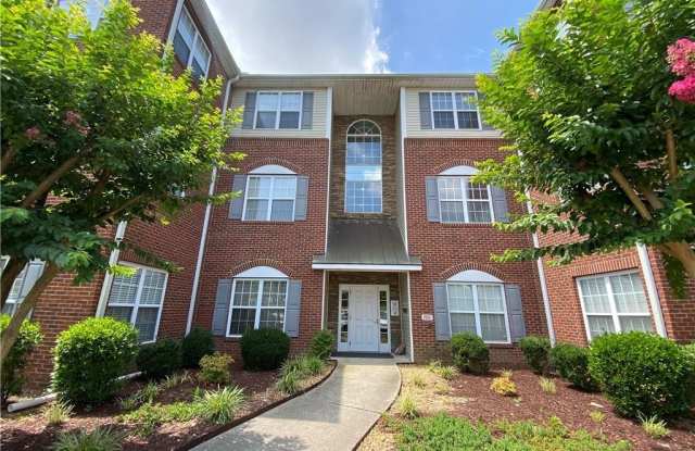 6981 Hanesbrook Circle - 6981 Hanesbrook Circle, Clemmons, NC 27012