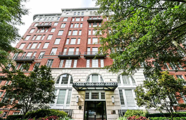 Logan Circle Studio Apartment for Rent Available Now! photos photos