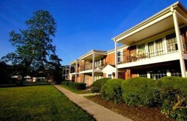 504 LAKEVIEW Terrace photos photos