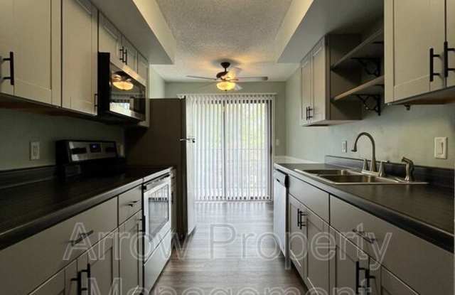3405 Holdrege Street photos photos