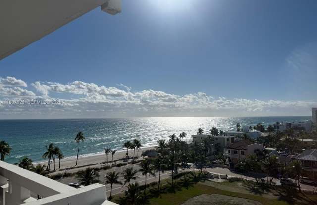 3111 N Ocean Dr photos photos