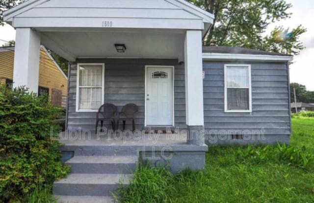 1509 N Hollywood St photos photos