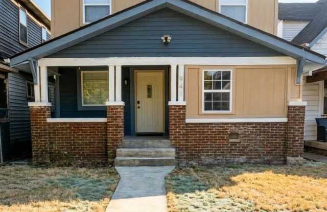 941 W 26th St photos photos