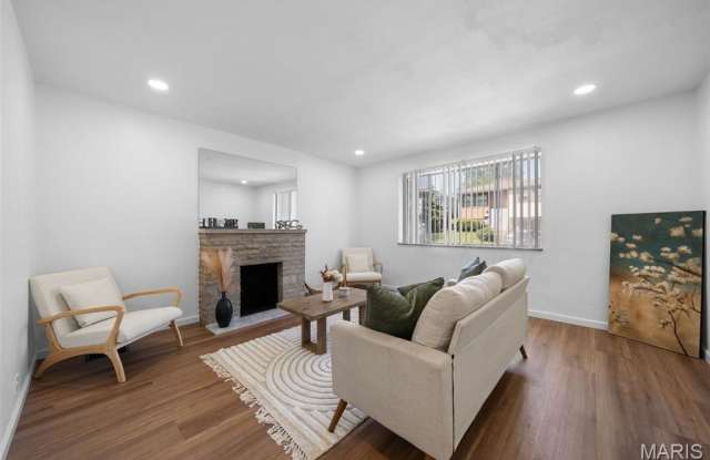 6424 Brockschmidt Place Gallery 3