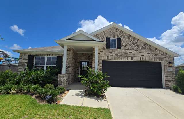 COMING SOON! 22476 Mountain Pine Dr **Ask about our NO CASH DEPOSIT option!** photos photos