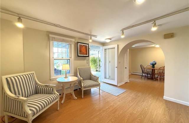 449 Wolcott Avenue photos photos
