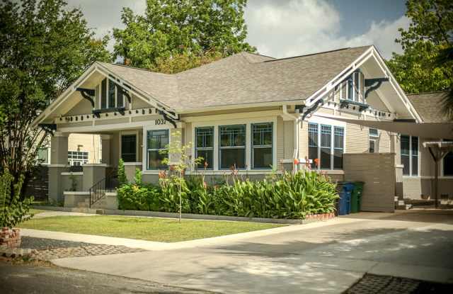 1037 West Craig Place photos photos