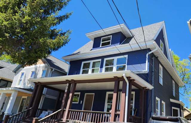 908 E Gorham Street photos photos