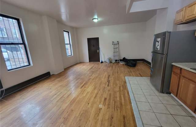 109 E 93rd Street - 109 East 93rd Street, Brooklyn, NY 11212