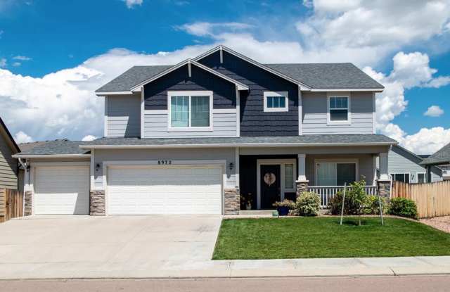 Spacious 4-Bedroom Home with Office, Loft  Massive Fenced Backyard! photos photos