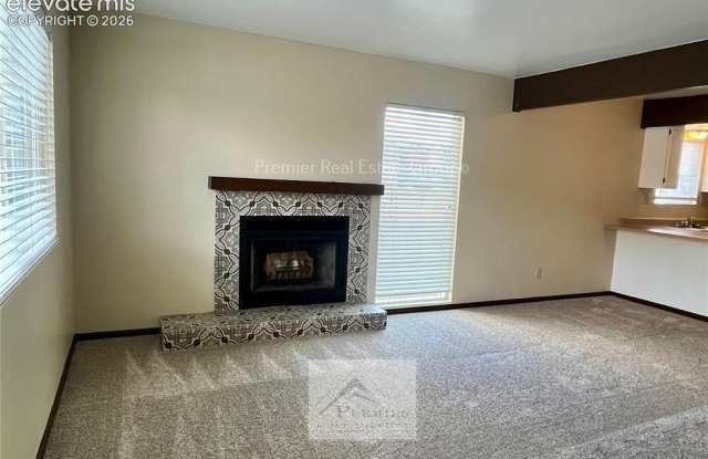 2437 Cherokee Park Place Gallery 4
