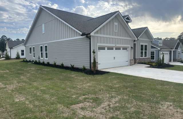 1551 Lake Dr Gallery 2
