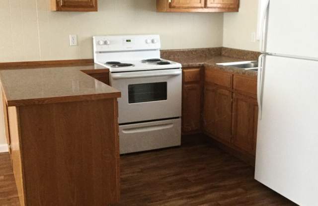 Bolivar MO 1 Bed 1 Bath Apartment - 208 West Austin Street, Bolivar, MO 65613 Bolivar MO 1 Bed 1 Bath Apartment - 208 West Austin Street, Bolivar, MO 65613