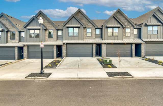 Luxury Townhome for Lease at the Courtyards at Hidden Crest - 6812 NE 131st Way photos photos