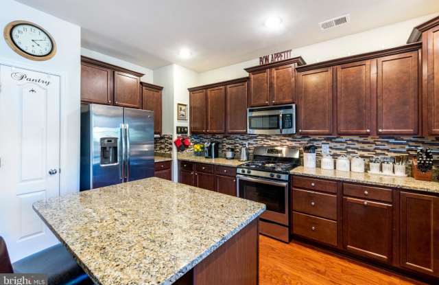 1005 RED CLOVER ROAD Gallery 4
