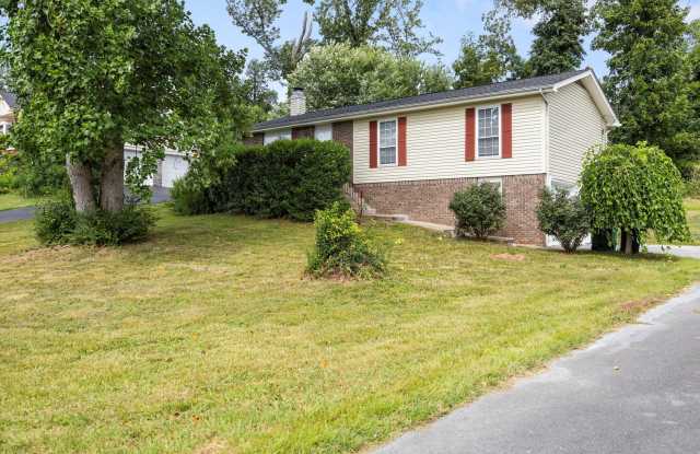 Beautiful Updated 4 Bed 2 Bath Home in Ooltewah photos photos