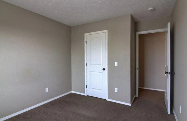 Ozark 3 Bedroom Rental Home- Available March 2023 photos photos