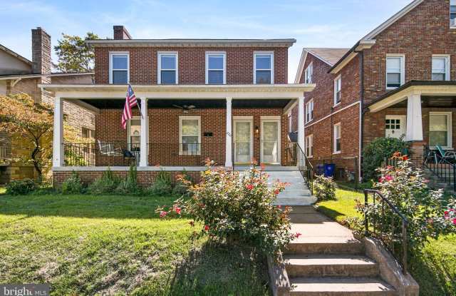 226 CARROLL Parkway unit: B photos photos