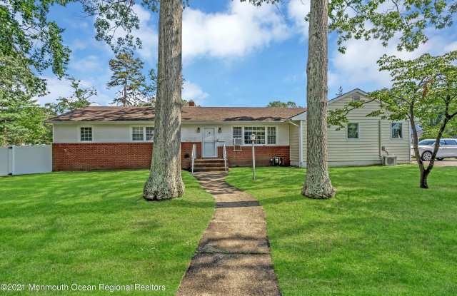 410 Wells Avenue photos photos