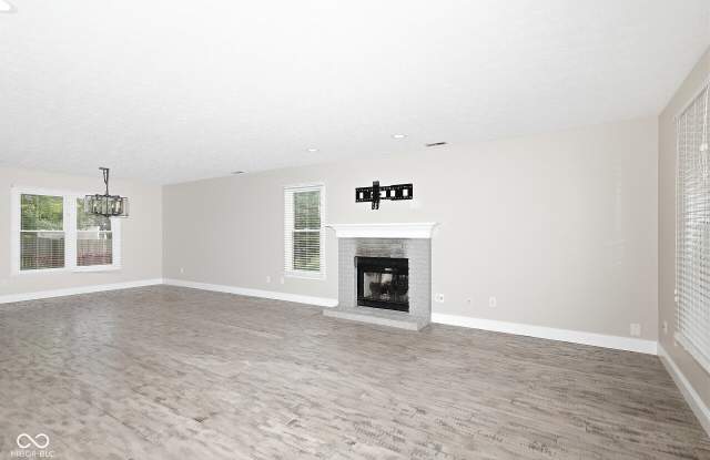9224 Oak Knoll Lane Gallery 3