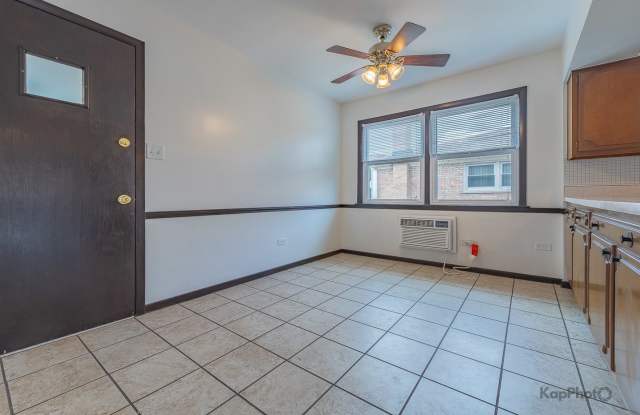 8503 W Berwyn Avenue Gallery 3