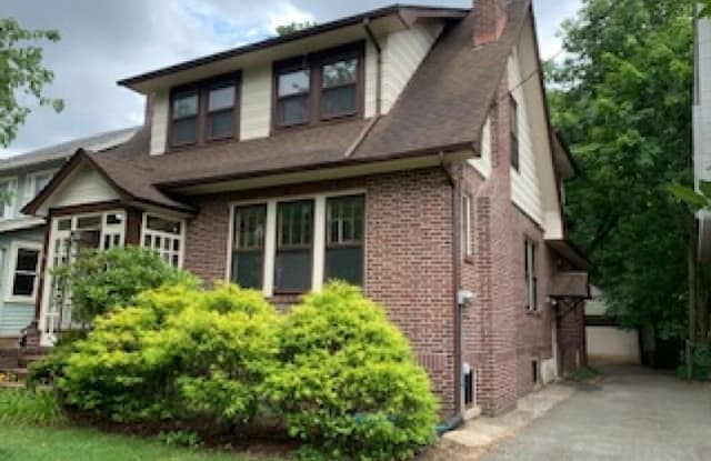 84 MIDLAND BLVD Unit 2 - 84 Midland Boulevard, Essex County, NJ 07040