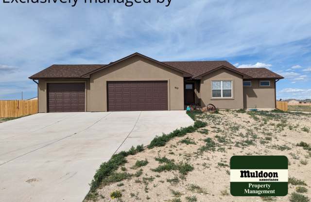 Available NOW!! Dog Friendly Home! photos photos