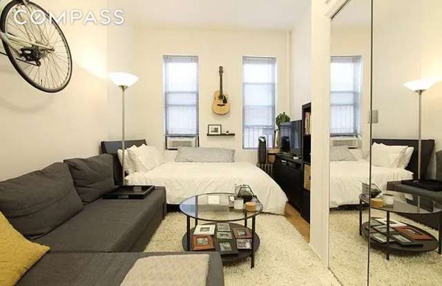 1313 Third Avenue photos photos