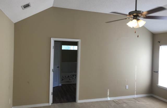 1829 Kendall Ct E Gallery 4