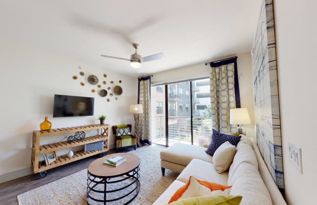 Eleven10 at Farmers Market Apartments Gallery 2