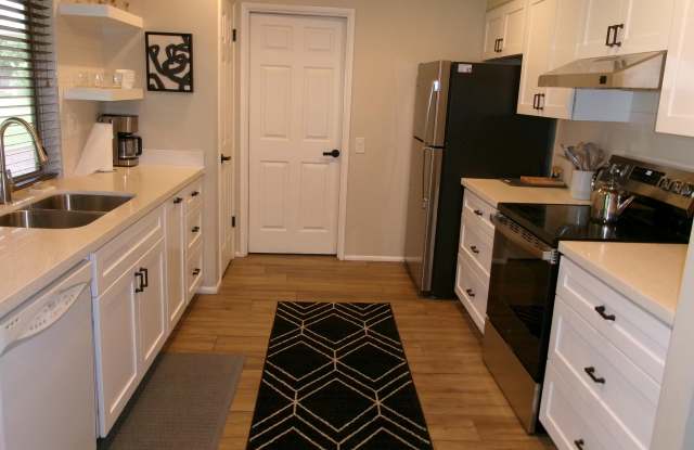 11029 W CARON Drive Gallery 2