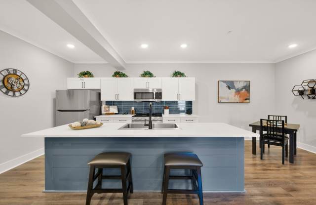 Pointe Grand Pensacola photos photos