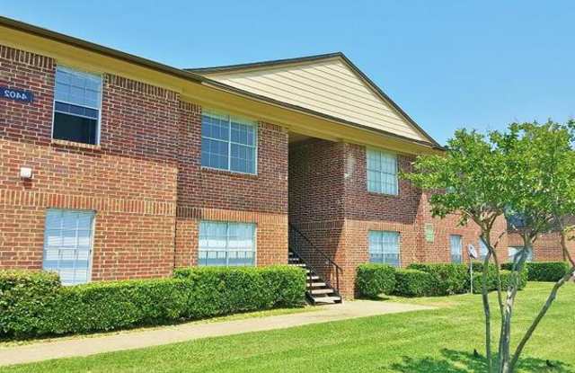 4400 Ambassador Way - 4400 Ambassador Way, Balch Springs, TX 75180