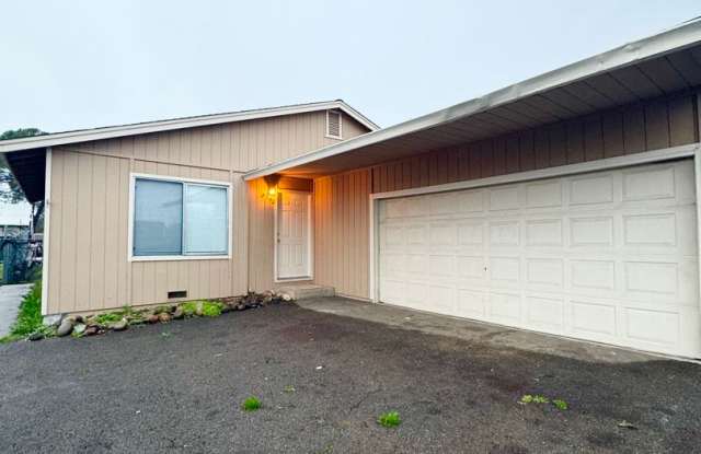 Spacious Home in S. Redding w/ New Upgrades photos photos