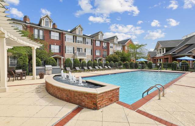 Nav850 at Olde Towne photos photos