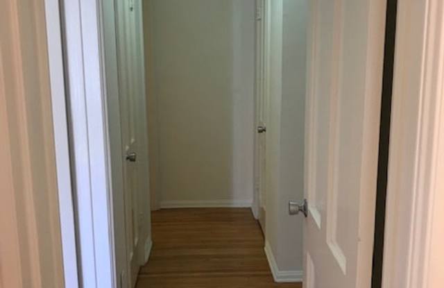 648 So. Dunsmuir Avenue, 648 Gallery 4