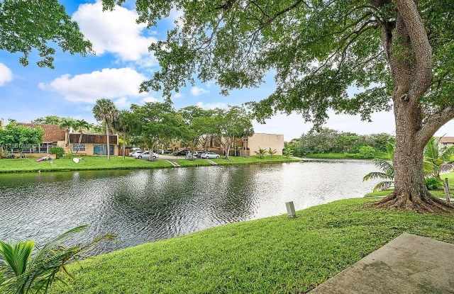 3532 NW 95th Ter photos photos
