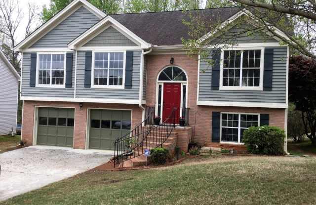945 Sugar Meadow Dr - 945 Sugar Meadow Drive, Sugar Hill, GA 30518