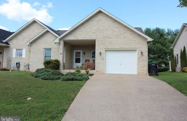 560 MASSANUTTEN Court photos photos