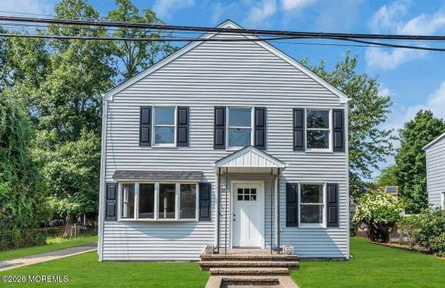 18 Maple Avenue Gallery 1