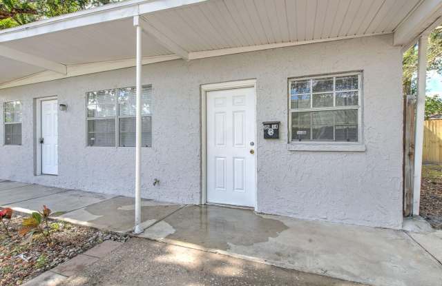Very nice large 5 bedroom/3 bathroom home in booming Ybor city area photos photos