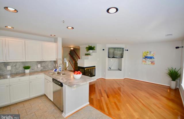 4908 JOHN TICER DRIVE Gallery 4
