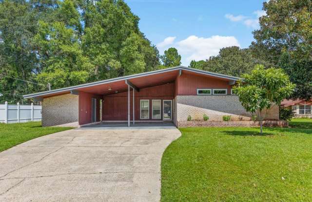 3 Bedroom in the Heart of Niceville! photos photos